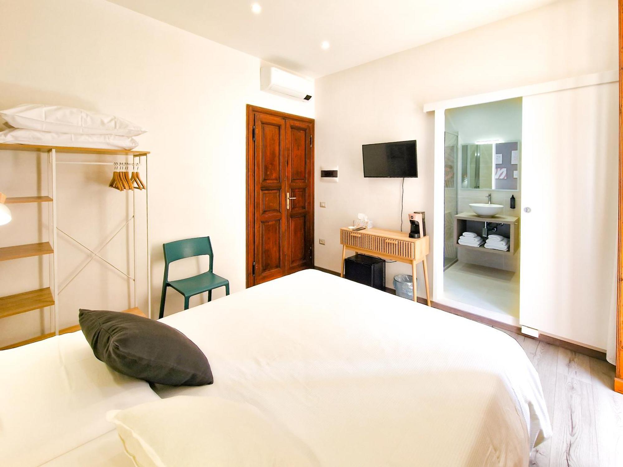 Il Caracolo Rooms 马达莱纳 外观 照片
